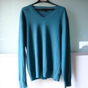 Banana Republic - Mens V-Neck Sweater - Large